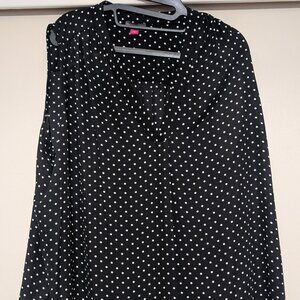 2x Vince Camuto sleeveless polka dot shirt